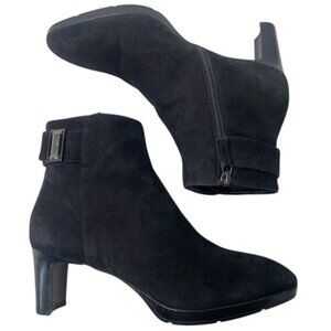 EUC Aquatalia Daniella Black Suede Bootie/Sz. 9.5